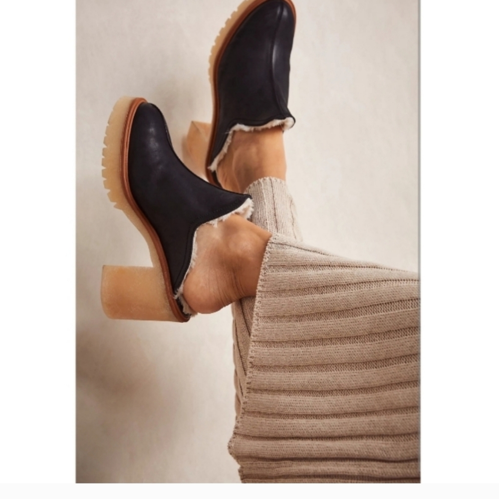 Free People James faux fur lined cozy  leather upper mules